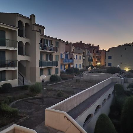Superbe T2 En Centre Ville Au Calme A Deux Pas Du Marche Cavalaire-sur-Mer Zewnętrze zdjęcie
